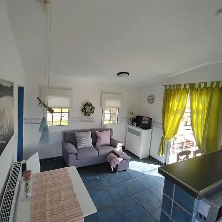 Ferienhaeuschen Alte Schmiede, 35647 Holiday home *