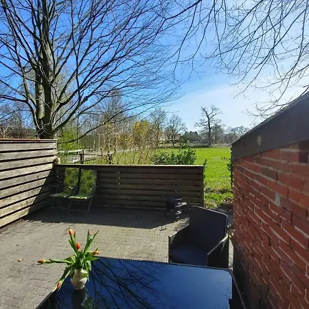 Ferienhaeuschen Alte Schmiede, 35647 Holiday home *