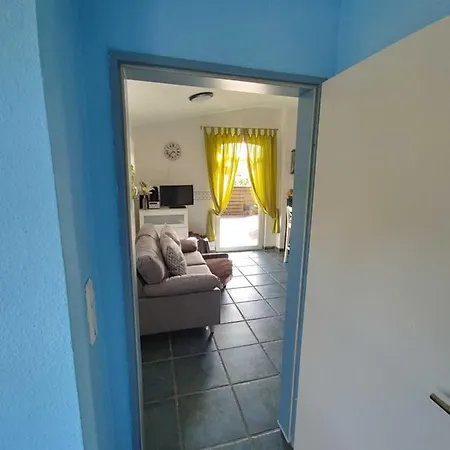 Ferienhaeuschen Alte Schmiede, 35647 *