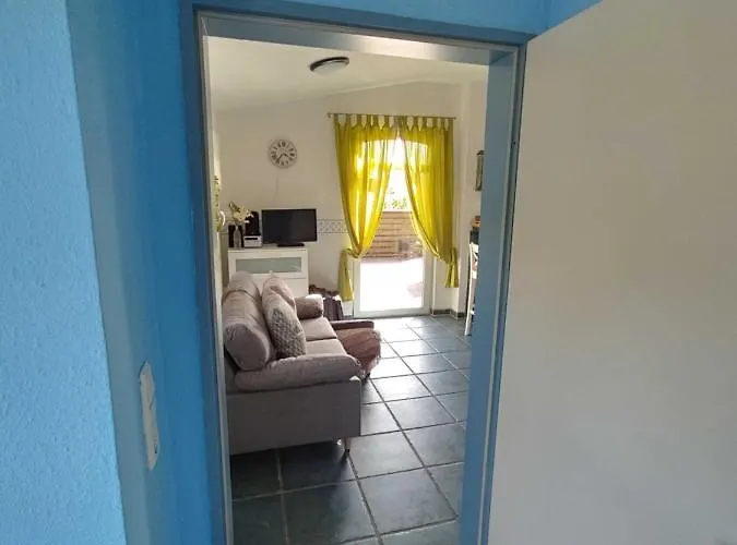 Ferienhaeuschen Alte Schmiede, 35647 *