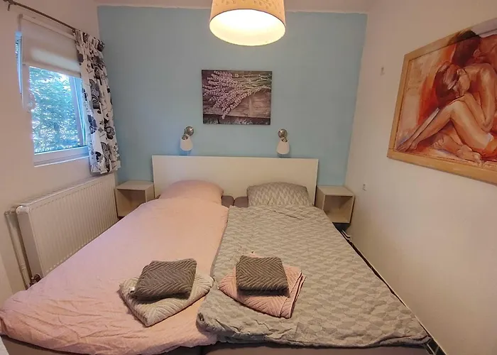 Ferienhaeuschen Alte Schmiede, 35647 Casa de Férias *